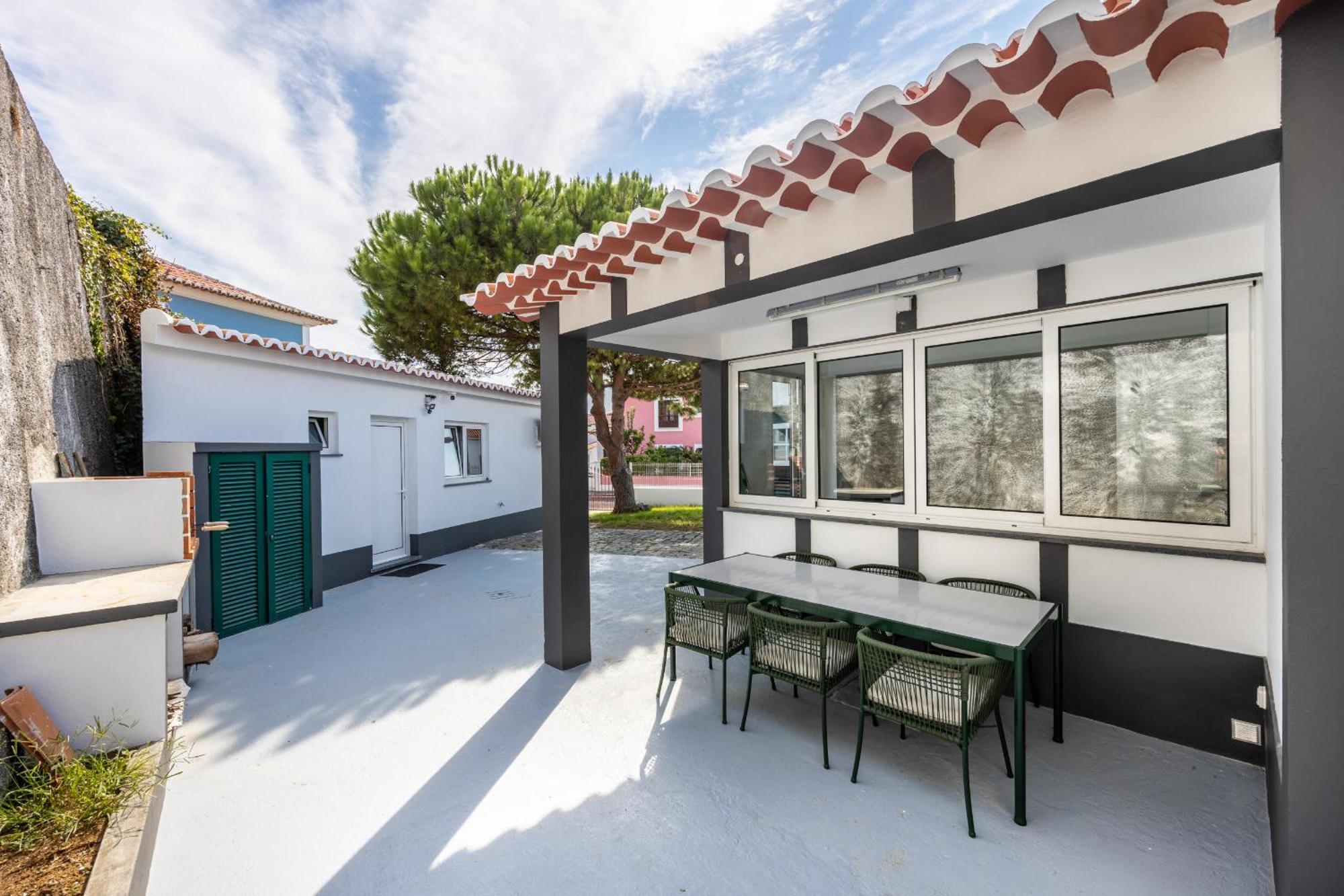 Angra Charming Suites By Seewest Angra do Heroísmo Exterior foto